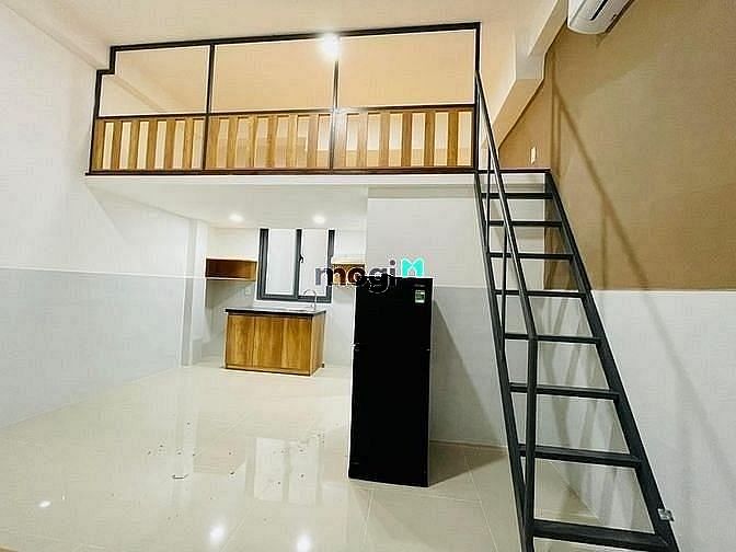 Hình ảnh Cho thuê CHDV giá rẻ có gác ngay sân bay 30m2