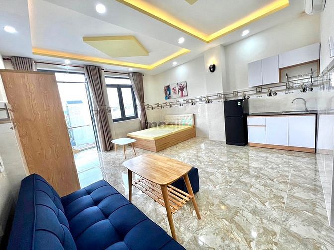 Hình ảnh Ban công lớn phòng rộng 30m2 ngay ĐH Mở