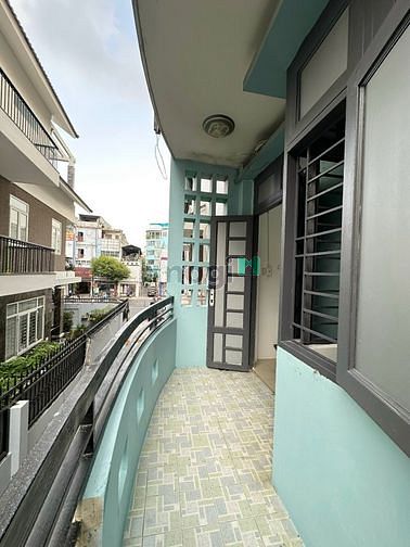 Hình ảnh Cho thuê phòng Ban Công to thoáng Full Nội thất tại Phan Đăng Lưu
