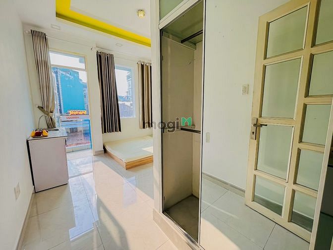 Hình ảnh Studio Cửa Sổ Ban Công Thoáng Mát Mới Ra Mắt