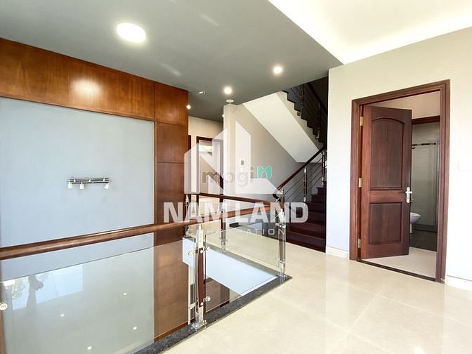 Hình ảnh BIỆT THỰ 500m2 Hầm 3 Lầu Phòng Lớn Cho thuê Làm Văn Phòng _Ở Gia Đình