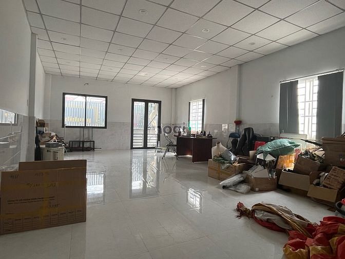 Hình ảnh Mặt tiền gần Vincom 6mét ngang trống suốt