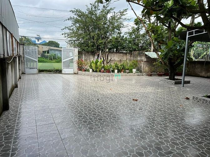 Hình ảnh Cần cho thuê nhà diện tích 346m2 giá chỉ 9tr