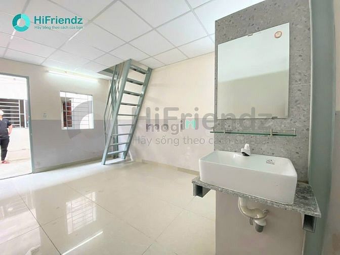 Hình ảnh Ngay Vạn Phúc City - Đại học Luật