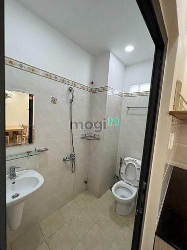 Hình ảnh CHDV ngay Bạch Đằng Sân Bay- 1PN/ Studio Full nội thất Cửa Sổ sáng