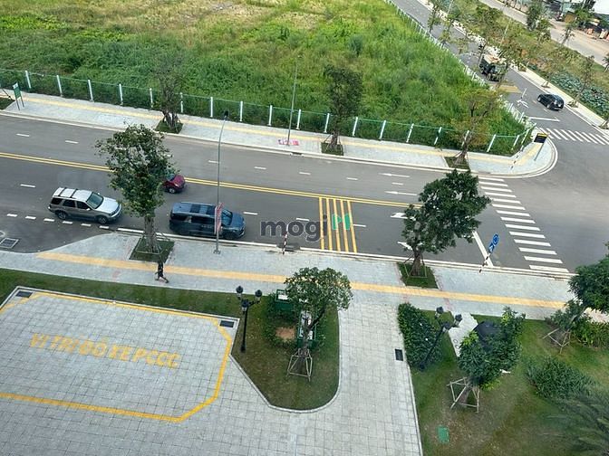 Hình ảnh Vinhomes 3PN bếp rèm 4 máy lạnh 8tr/tháng ở được ngay