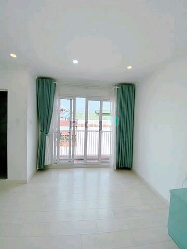 Hình ảnh Nhà diện tích 68m2, đối diện Emart, hẻm thông