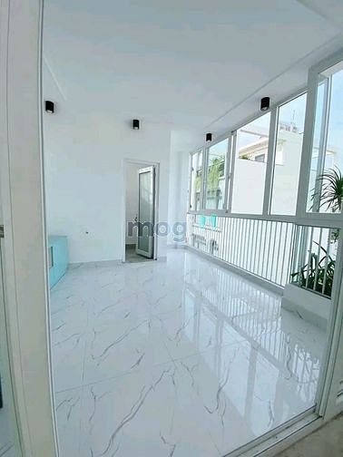 Hình ảnh Nhà diện tích 68m2, đối diện Emart, hẻm thông