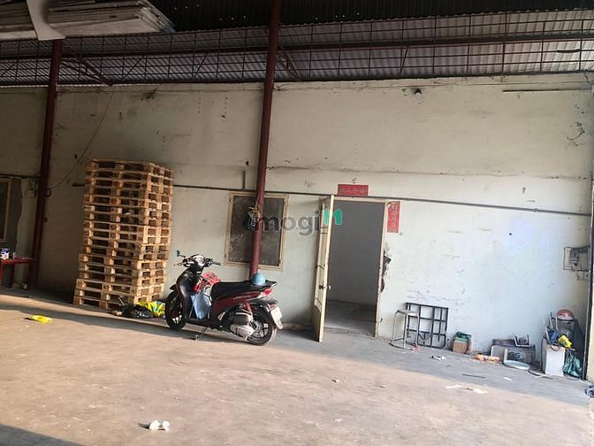 Hình ảnh cho thuê kho quốc lộ 1a, 300m ,long an