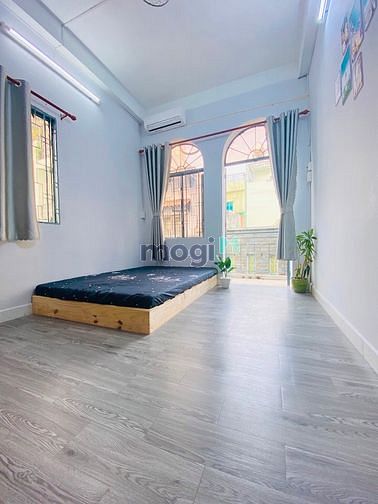 Hình ảnh cho thuê nguyên tầng ban công 1pn giá mềm
