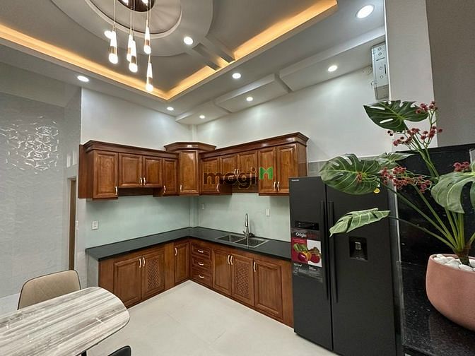 Hình ảnh Bán nhà hẻm 8m thông/ Tỉnh Lộ 10, DT 4x18m, đúc 1 trệt 2 lầu, SHR