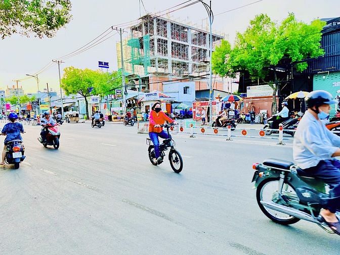 Hình ảnh Cho Thuê Nhà Mặt Tiền 374A Lê Văn Quới, Q.Bình Tân