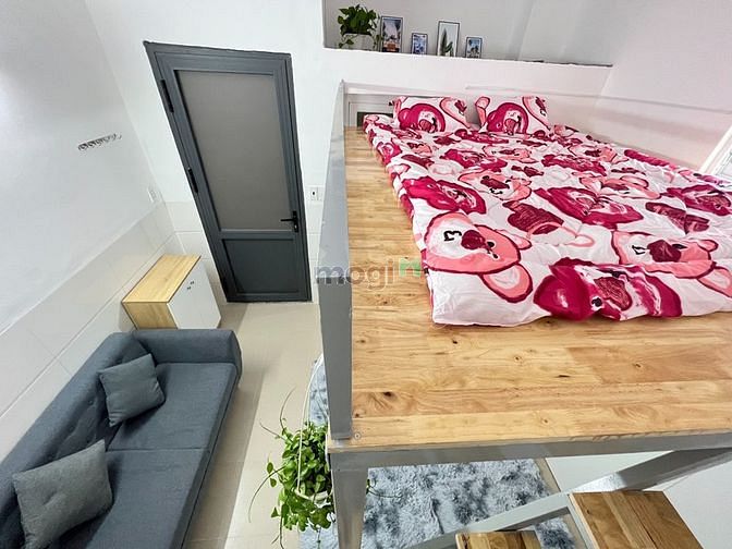 Hình ảnh Dưới chân cầu Cộng Hòa - Hoàng Hoa Thám