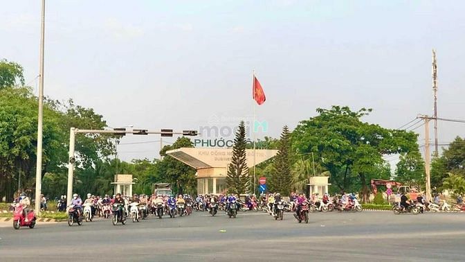 Hình ảnh Nhà em cần bán gấp lô đất 150m2, giá 400 triệu ạ
