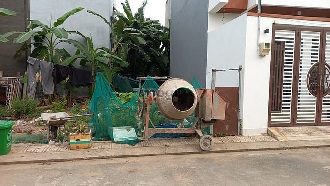 Hình ảnh Bán đất hẻm số 218  võ văn hát P long trường .Q9
