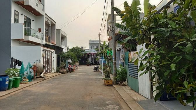Hình ảnh Bán đất hẻm số 218  võ văn hát P long trường .Q9