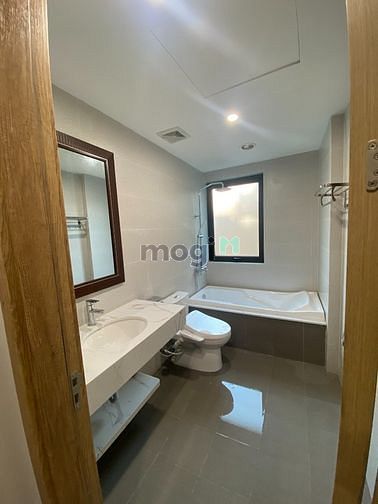 Hình ảnh Hàng Hiếm Có Sẵn Căn Hộ Cao Cấp Sky Center 1 tỷ 930 80m2