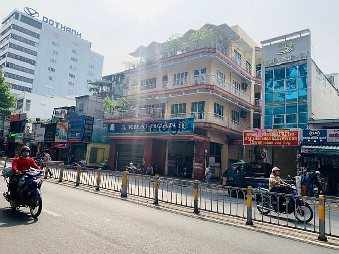 Hình ảnh Cho Thuê Mặt Bằng NGUYỄN THỊ MINH KHAI - QUẬN 1