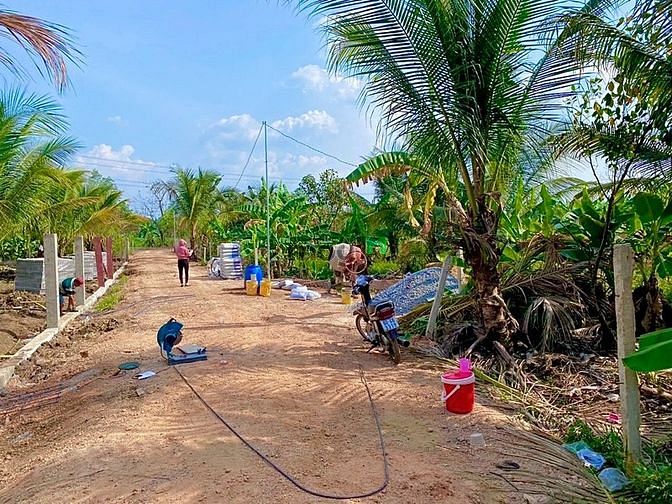Hình ảnh 300m2 đất vườn sổ sẵn, xây bao sẵn, điện trước đất.
