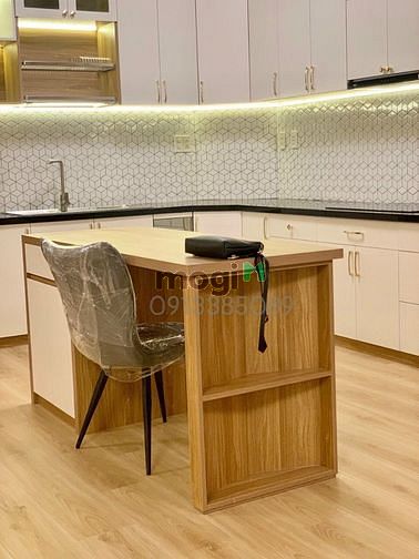 Hình ảnh Cho thuê CH Hùng Vương 130m2, 3PN, 3WC, căn góc,Full NTCC. Giá : 23 tr