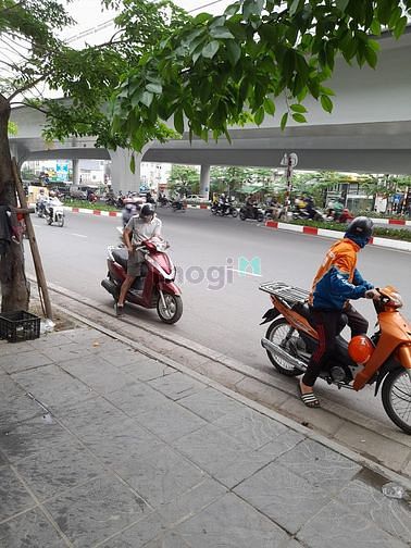 Hình ảnh Cho thuê gấp nhà mặt phố Đại La 65m