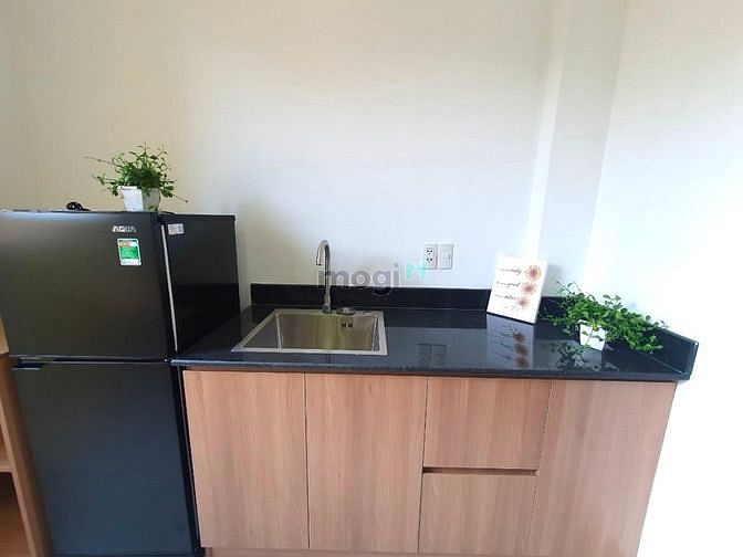 Hình ảnh Phòng ban công, có thang máy ngay bờ kè HOÀNG SA, QUẬN 1