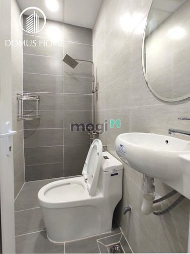 Hình ảnh Trống phòng studio ban công rộng 30m2 gần chợ Tân Quy Quận 7
