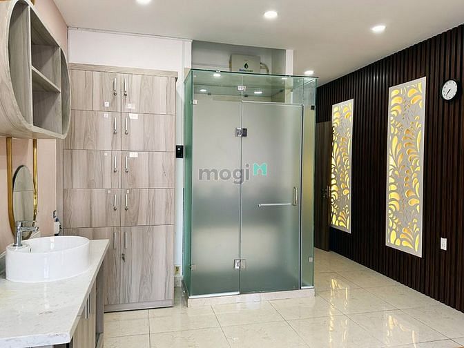 Hình ảnh Phòng có Bancol và Cửa Sổ Lớn (Đối điện BX Miền Đông)