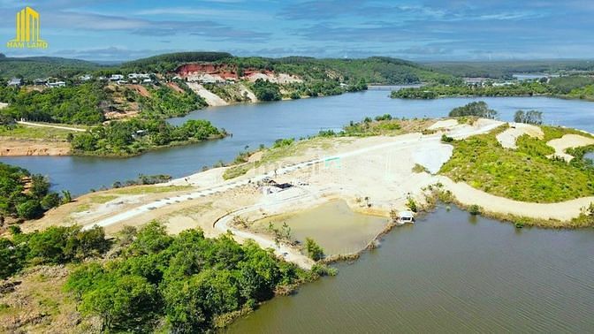 Hình ảnh Đất ven TP. Đồng Xoài, chỉ 280t , 300m2 đất , 100m2 thổ cư, đường 7m
