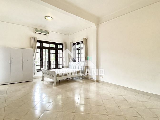 Hình ảnh Biệt Thự 1000m2 Sân Vườn Hồ Bơi VEN SÔN Gara Trệt 3 Lầu 4 Phòng