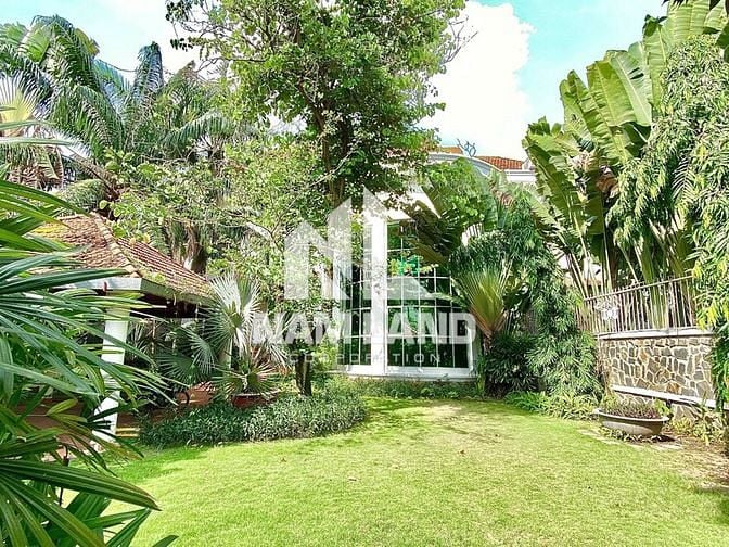 Hình ảnh Biệt Thự 1000m2 Sân Vườn Hồ Bơi VEN SÔN Gara Trệt 3 Lầu 4 Phòng