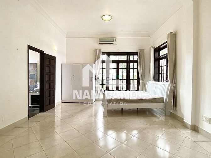 Hình ảnh Biệt Thự 1000m2 Sân Vườn Hồ Bơi VEN SÔN Gara Trệt 3 Lầu 4 Phòng