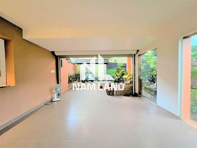 Hình ảnh Cho Thuê Biệt Thự Sân Vườn 3 Phòng Có Thang Máy Đường 8 P. An Khánh