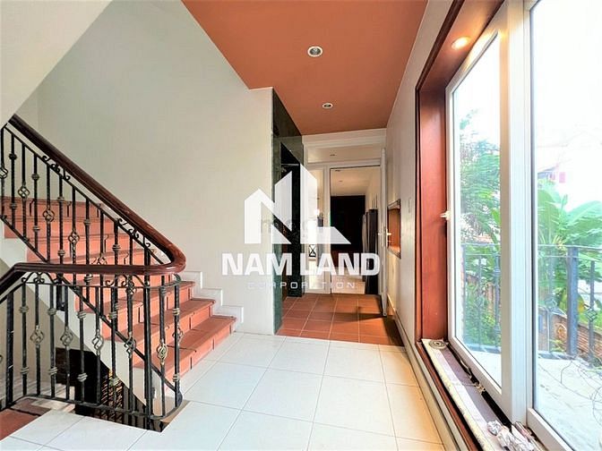 Hình ảnh Cho Thuê Biệt Thự Sân Vườn 3 Phòng Có Thang Máy Đường 8 P. An Khánh