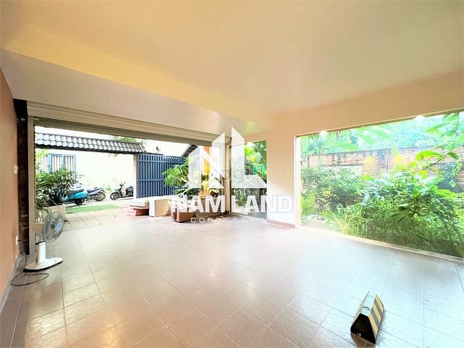 Hình ảnh Cho Thuê Biệt Thự THANG MÁY 350m2 Đường 8 Phường An Khánh_Tp. Thủ Đứ