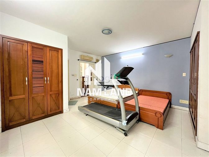 Hình ảnh Cho Thuê Biệt Thự THANG MÁY 350m2 Đường 8 Phường An Khánh_Tp. Thủ Đứ