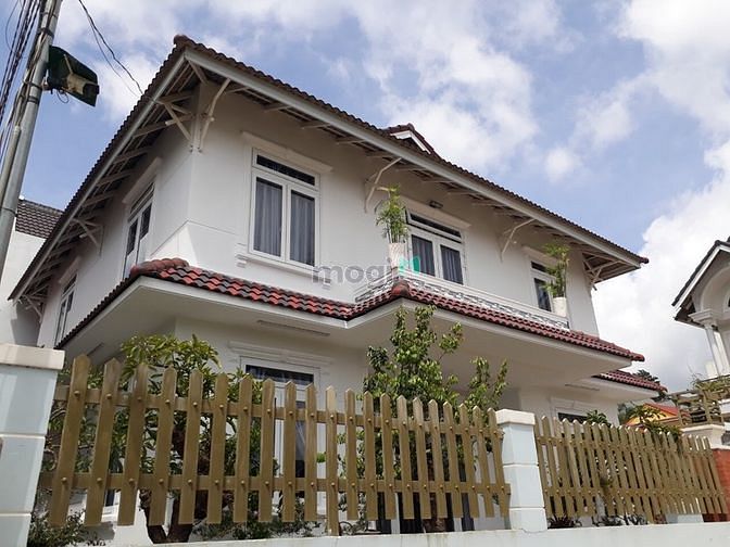 Hình ảnh Biệt thự sân vườn, view đồi thông, gần Hồ Than Thở, TP. Đà Lạt
