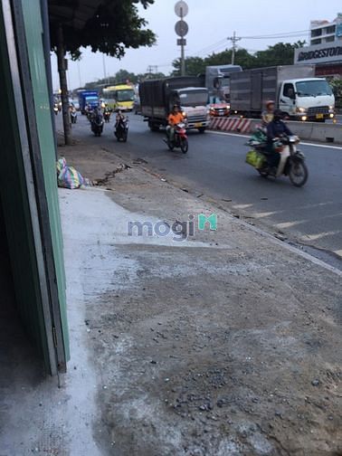 Hình ảnh Nhà Xưởng 500m Container MT QL 1A Quận. Gần Ngã Tư Ga