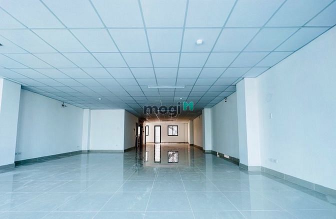 Hình ảnh Cho thuê toà nhà 1 hầm lửng 5 lầu Tân Sơn Nhì