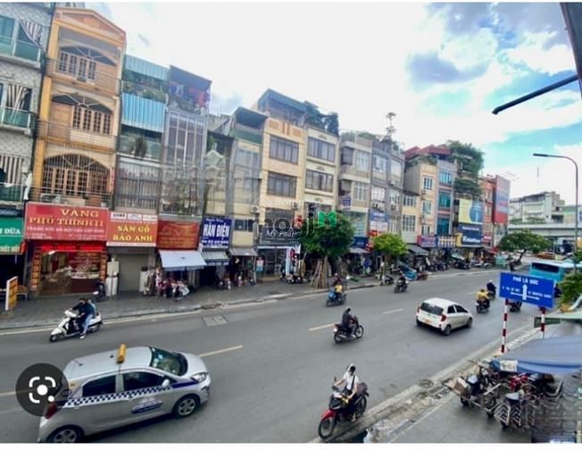Hình ảnh Cho thuê mặt bằng kinh doanh phố Trần Khát ChâN