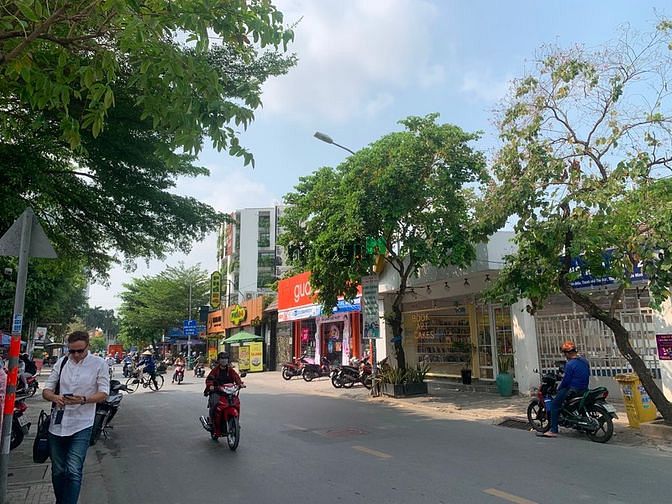 Hình ảnh Chia sẻ một phần mặt bằng mặt tiền thảo điền quận 2