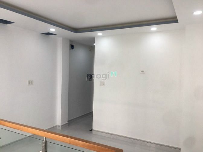 Hình ảnh Nhà hẻm 5PN 5WC Đường Huỳnh Văn Nghệ