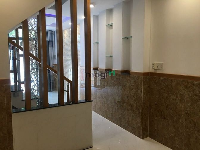 Hình ảnh Nhà hẻm 5PN 5WC Đường Huỳnh Văn Nghệ