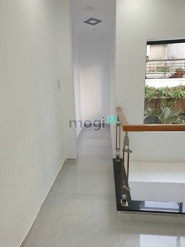 Hình ảnh Nhà hẻm 5PN 5WC Đường Huỳnh Văn Nghệ