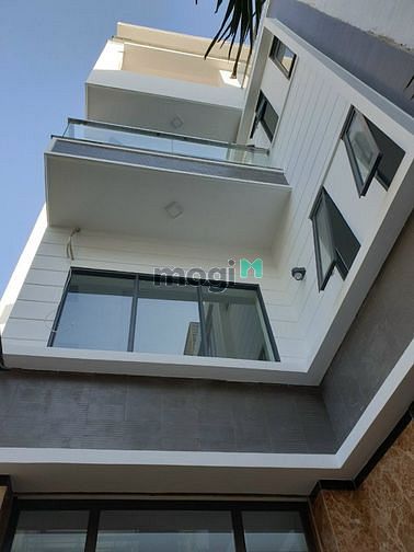 Hình ảnh Nhà hẻm 5PN 5WC Đường Huỳnh Văn Nghệ