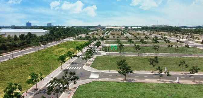 Hình ảnh Bán lô đất mặt tiền đường Vành đai 4
