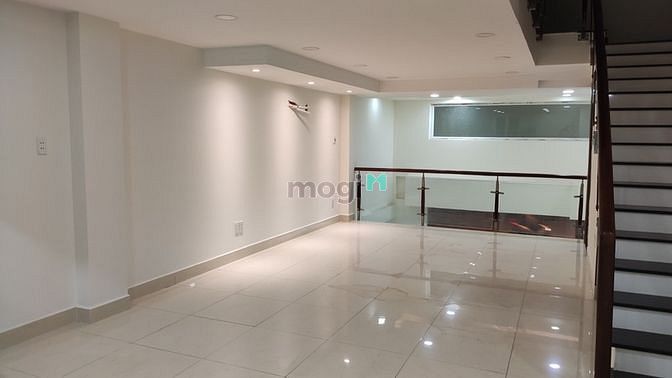 Hình ảnh Cho Thuê Nhà Mặt Tiền đường Tạ Quang Bửu (5x16.5) Q.8 Vỉa Hè Lớn KD