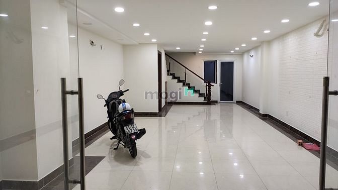 Hình ảnh Cho Thuê Nhà Mặt Tiền đường Tạ Quang Bửu (5x16.5) Q.8 Vỉa Hè Lớn KD