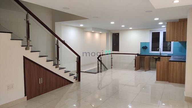 Hình ảnh Cho Thuê Nhà Mặt Tiền đường Tạ Quang Bửu (5x16.5) Q.8 Vỉa Hè Lớn KD
