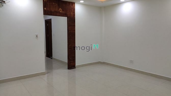 Hình ảnh Cho Thuê Nhà Mặt Tiền đường Tạ Quang Bửu (5x16.5) Q.8 Vỉa Hè Lớn KD